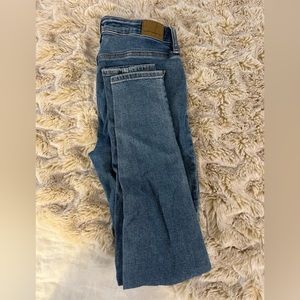 American Eagle skinny jeans with the perfect stretch